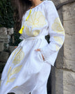 Robe longue blanche en lin brodé || ZALXNDRA