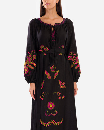 Robe longue en lin brodé noir – Manches ballon | ZALXNDRA